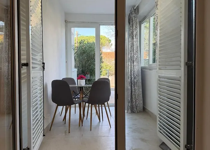 Sofia Διαμέρισμα *